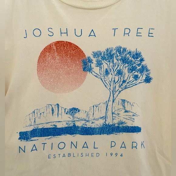 Urban Outfitters Joshua Tree National Park Graphic Tee - Picture 3 of 5